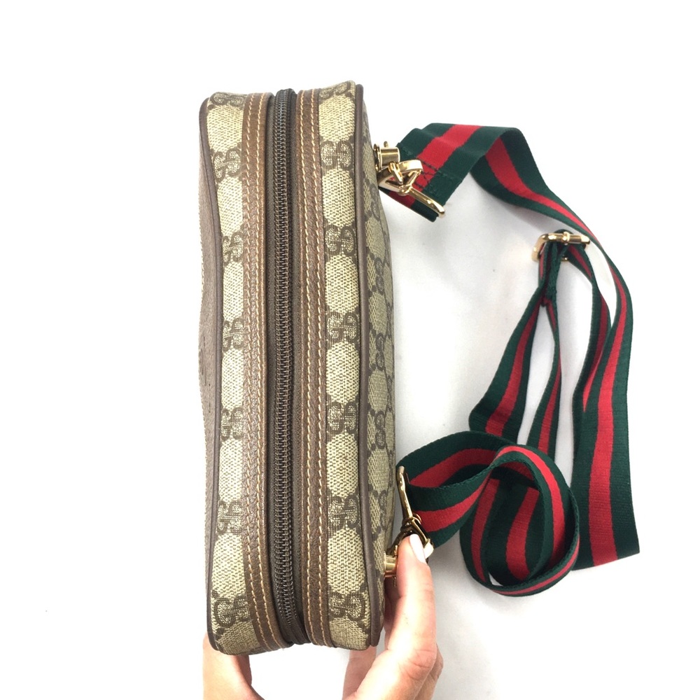 Authentic Gucci brown monogram coated canvas crossbody bag - Picture 8 of 16